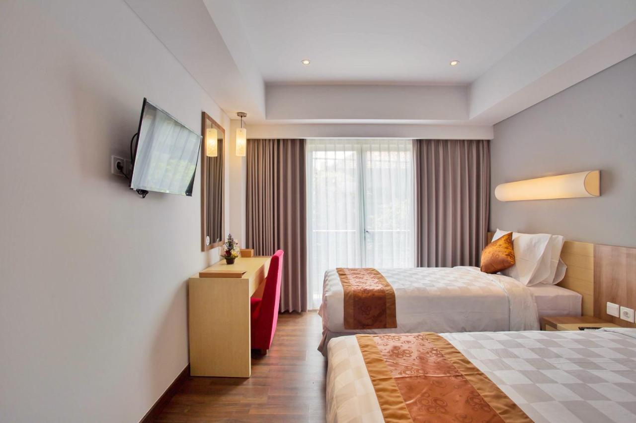 Hotel Saris Kuta 3*